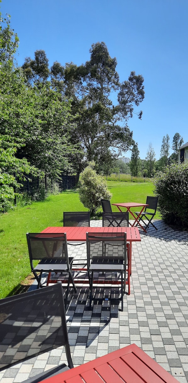 Terrace/patio - Hotel ibis Vannes (Vannes)