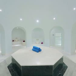 Body treatments, deep-tissue massages, Swedish massages, sports massages