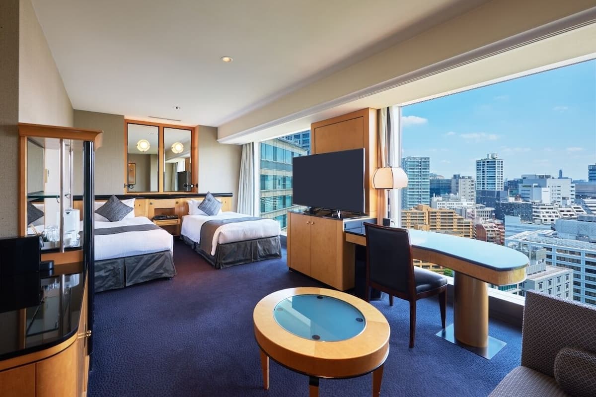 The Main Deluxe Twin Room, Smoking