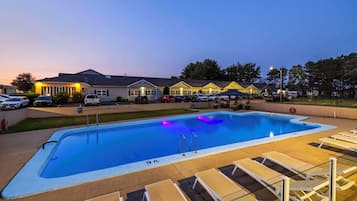 Seasonal outdoor pool, pool umbrellas, sun loungers