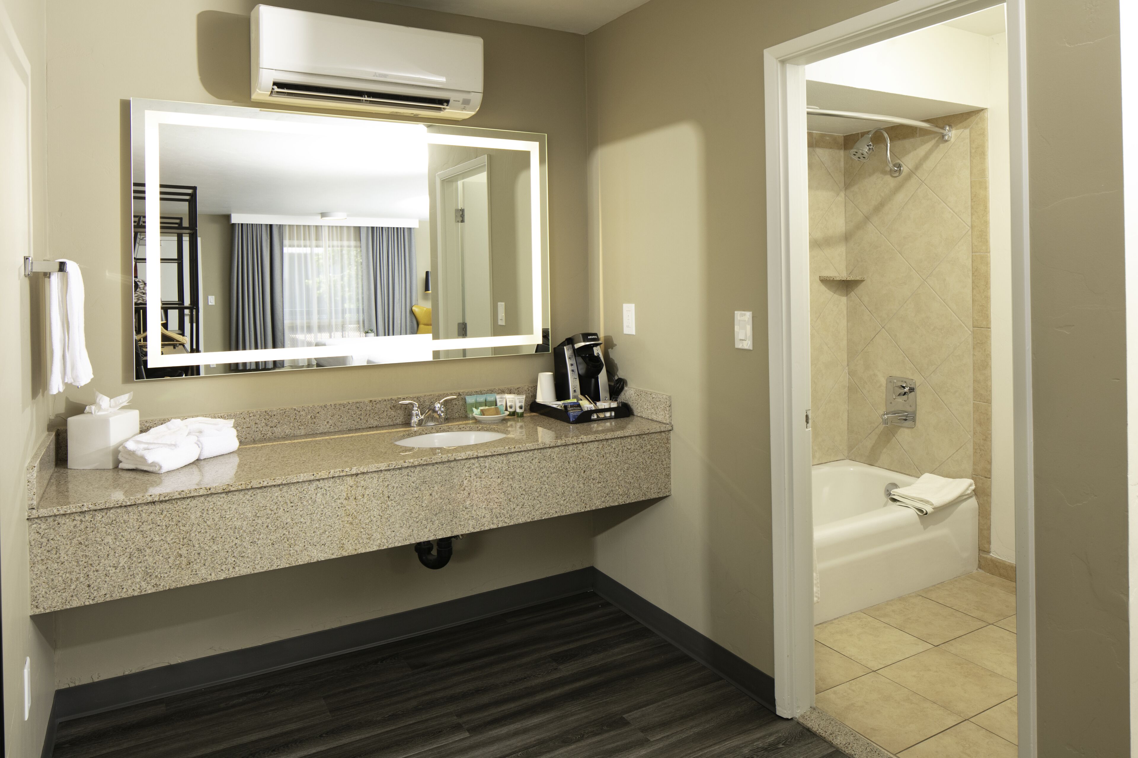 combined shower/bathtub, free toiletries, hair dryer, towels