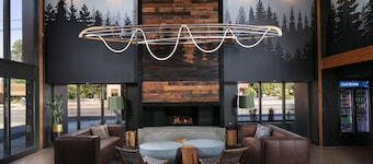 Waypoint Hotel