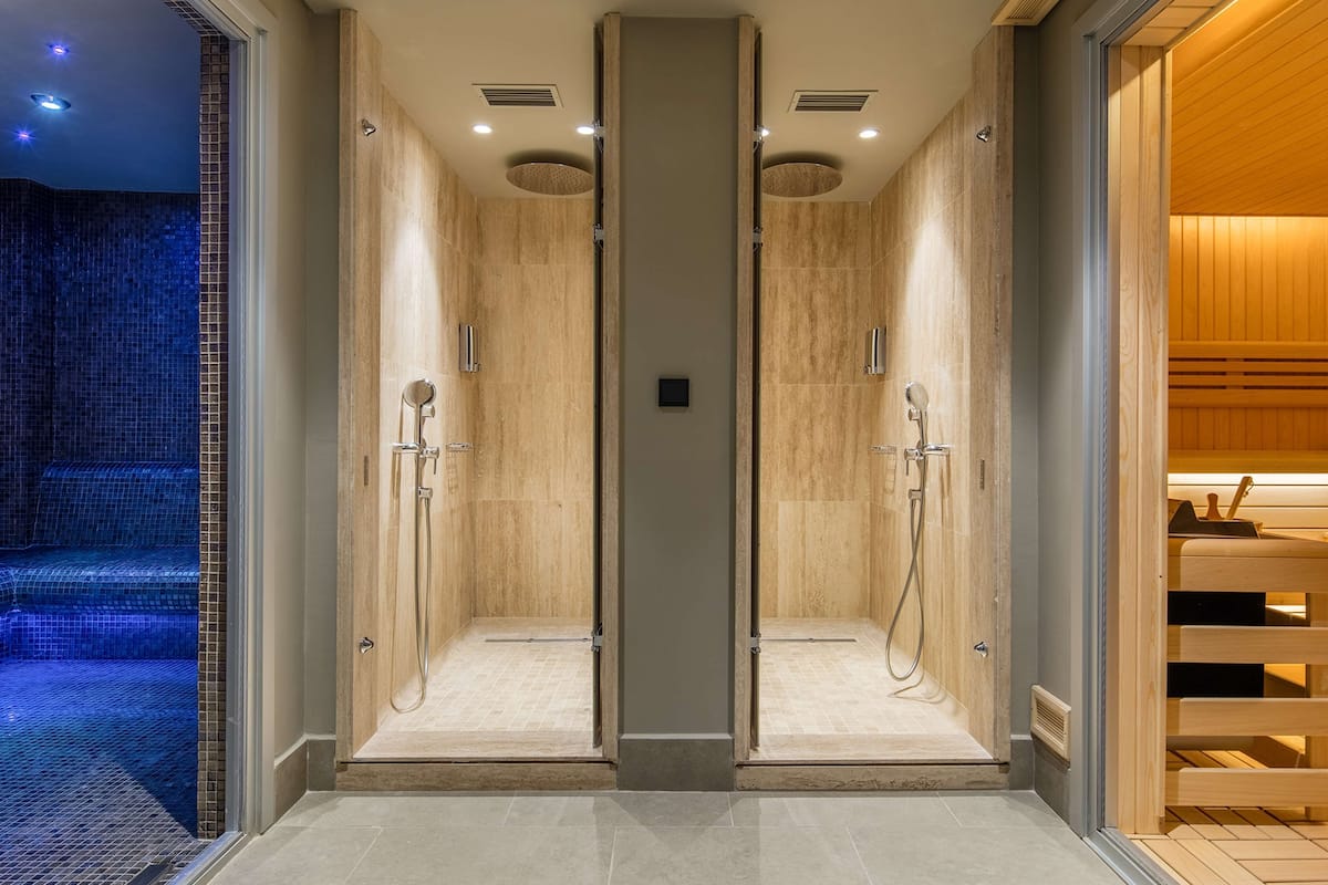 aromatherapy, hot stone massages, deep-tissue massages, swedish massages