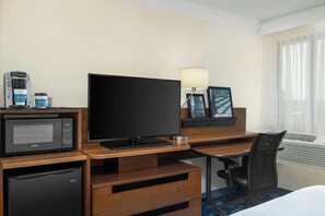 Literie de qualité supérieure, coffres-forts dans les chambres, bureau
