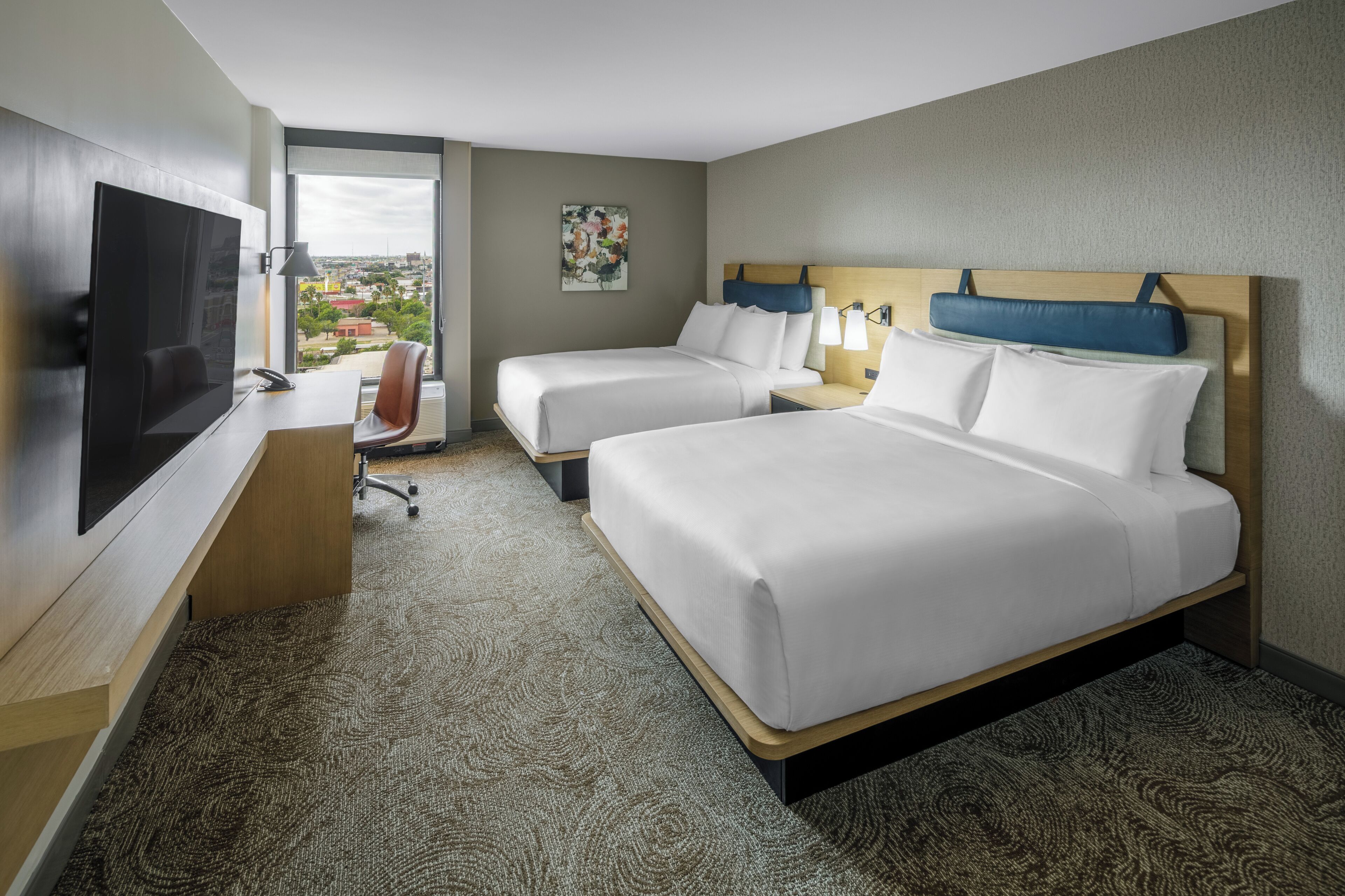 客房, 2 张大床 | 高档床上用品、加厚床垫、办公桌、熨斗/熨衣板