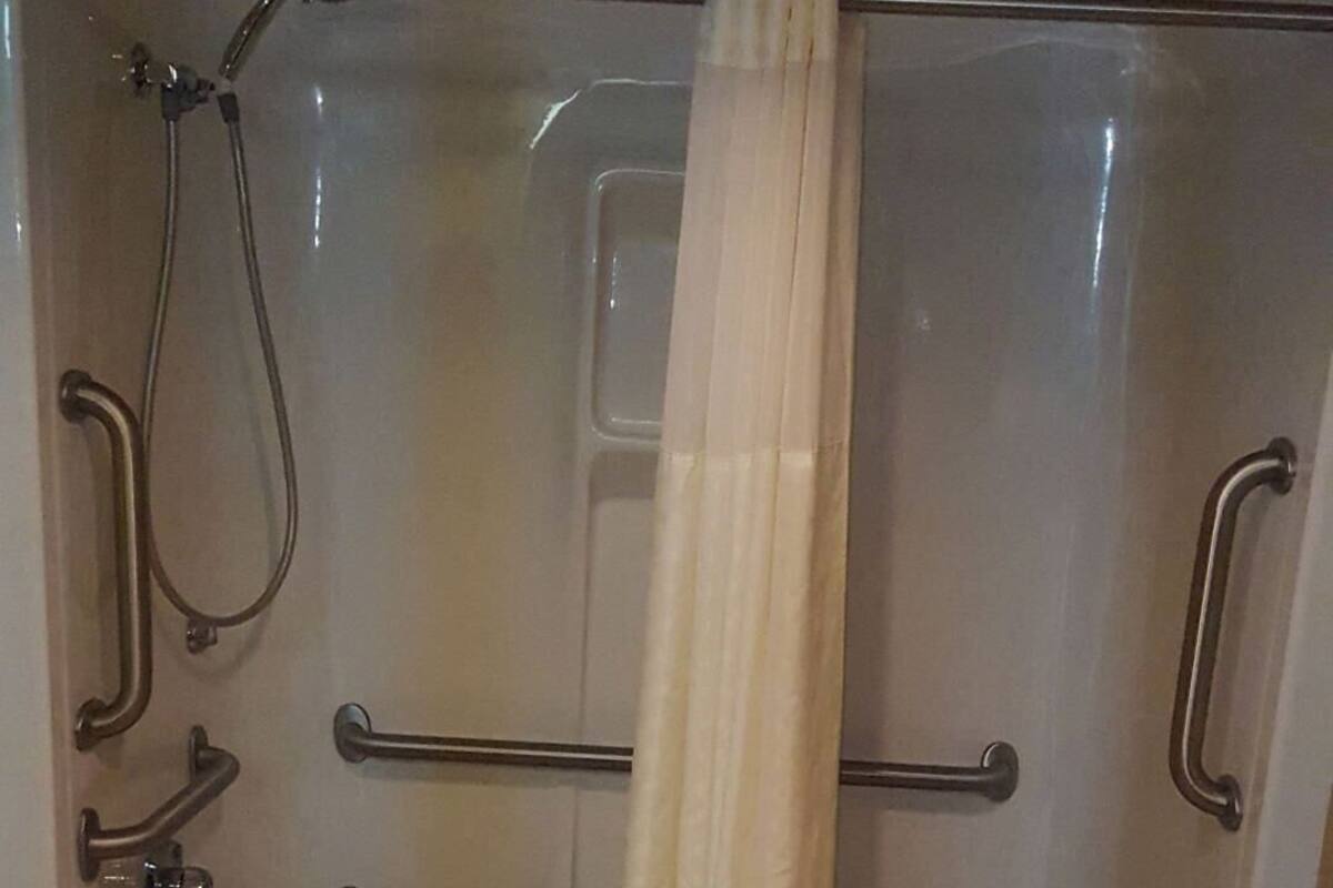 浴室 | 吹風機、毛巾