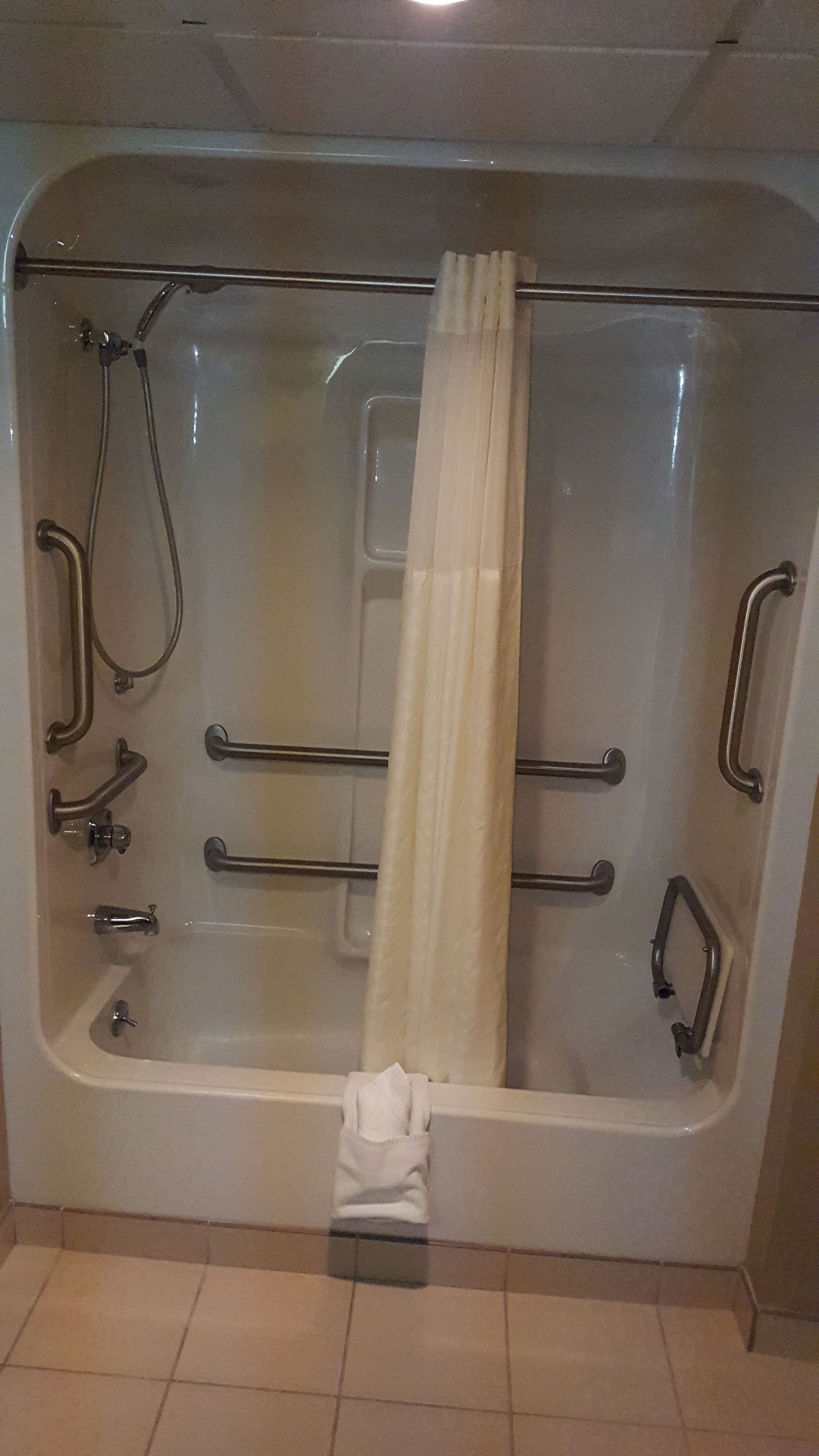 in-room safe, laptop workspace, iron/ironing board