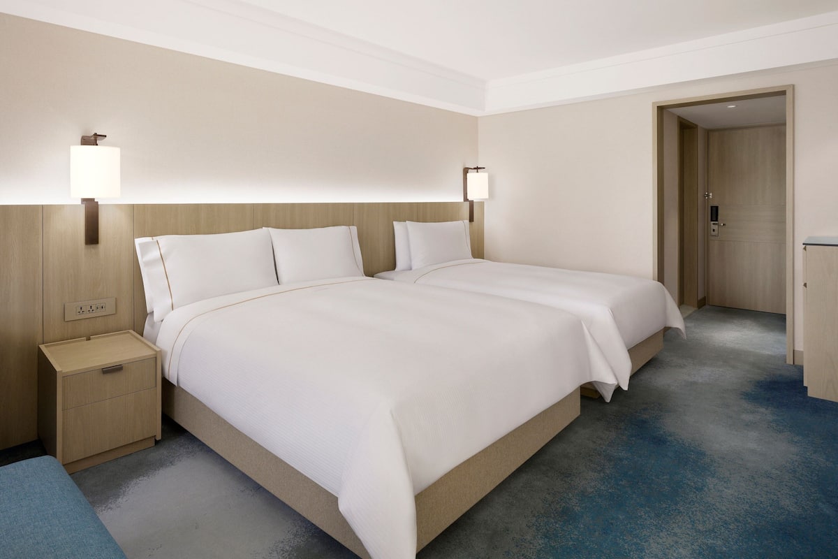 1 bedroom, premium bedding, down duvets, pillow-top beds