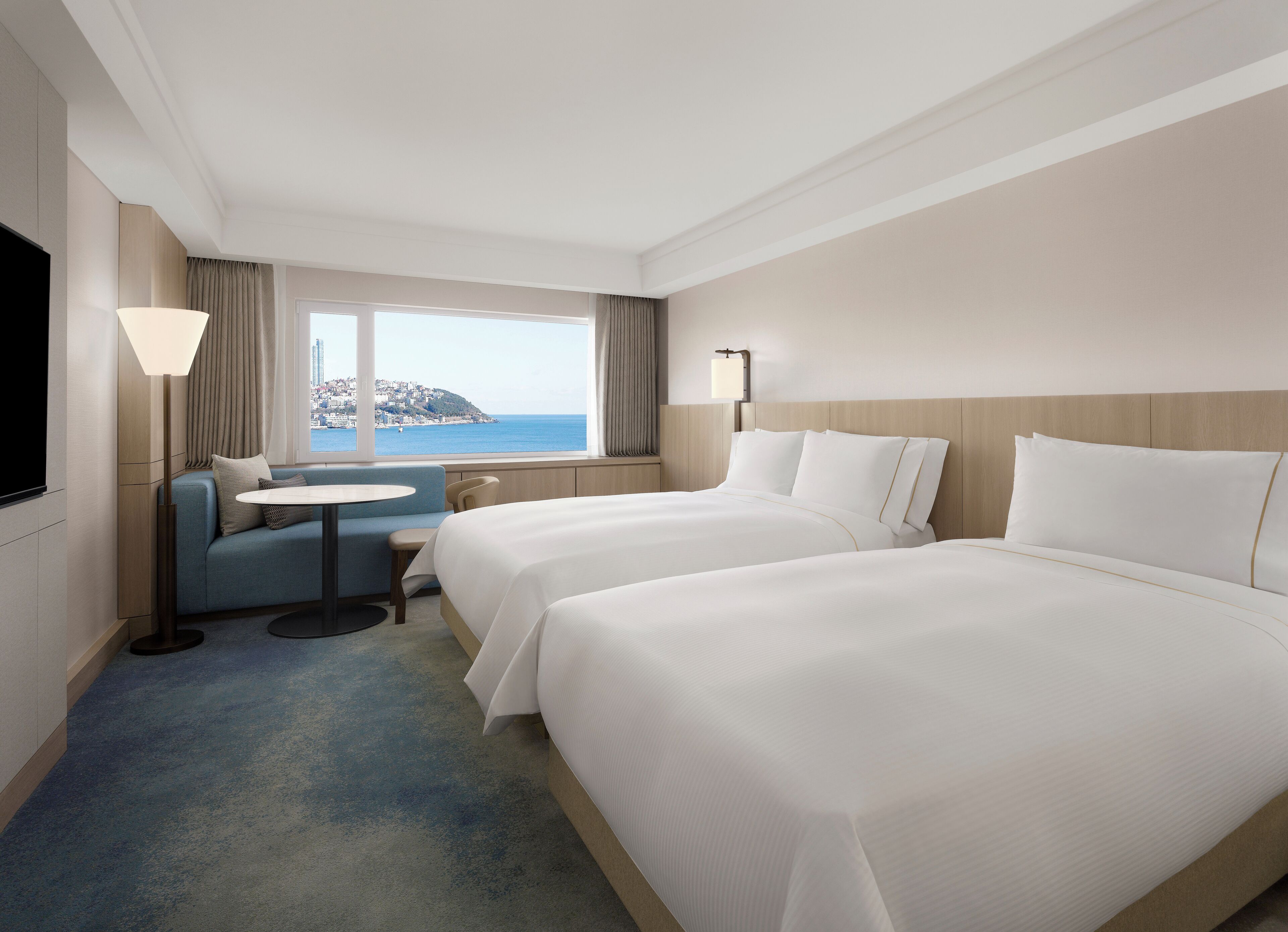 Executive Beach Family, Club lounge access,  1 Queen and 1 Twin, Haeundae Beach view | Premium bedding, down comforters, pillowtop beds, minibar