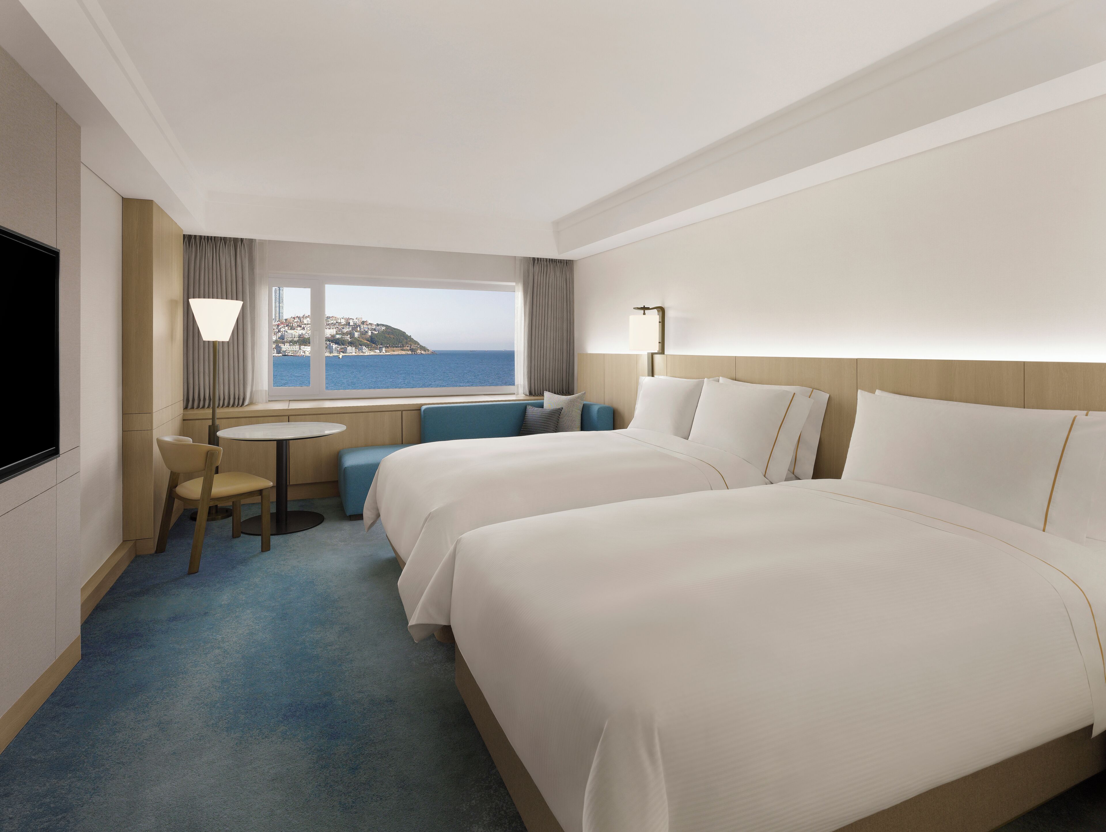 Deluxe Beach Family, 1 Queen and 1 Twin, Haeundae Beach view | Premium bedding, down comforters, pillowtop beds, minibar