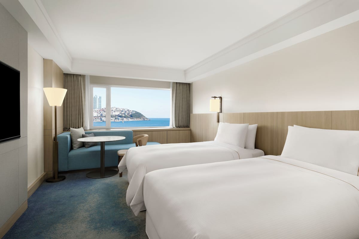 Executive Beach Twin, Club lounge access, 2 Twin, Haeundae Beach view | Premium bedding, down comforters, pillowtop beds, minibar