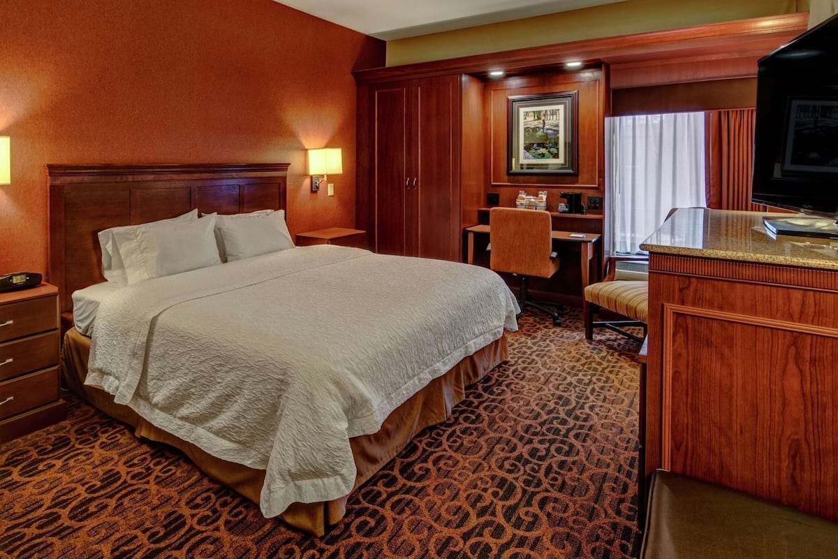 Select Comfort beds, in-room safe, desk, laptop workspace