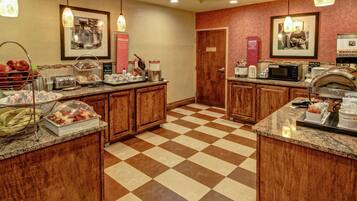 Free daily buffet breakfast