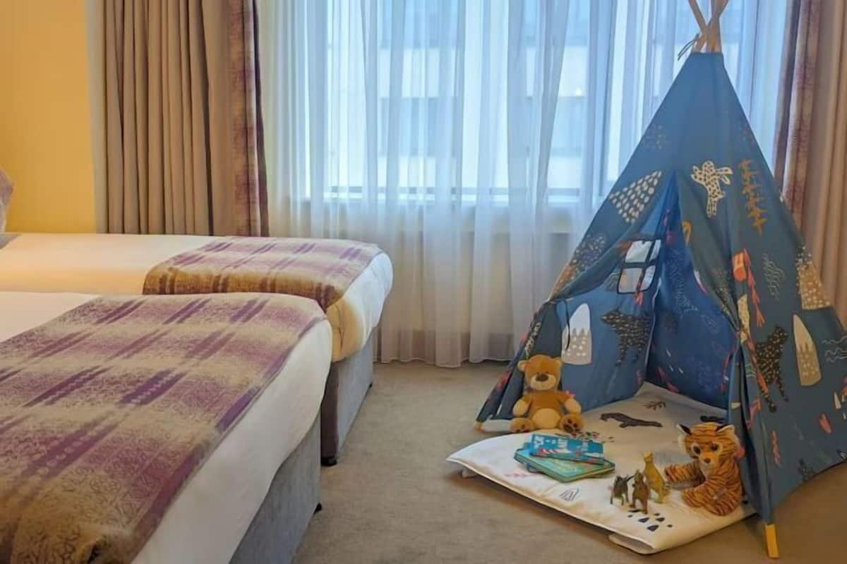 Literie de qualité supérieure, coffres-forts dans les chambres, bureau