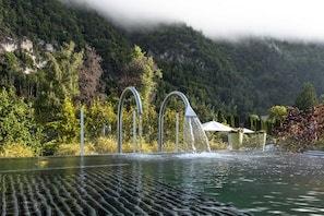 Couples treatment rooms, sauna, hot tub, steam room, body treatments - Victoria Jungfrau Grand Hotel & Spa (Interlaken)