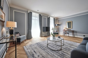 Premium bedding, minibar, in-room safe, individually decorated