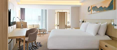 Premium bedding, minibar, in-room safe, desk
