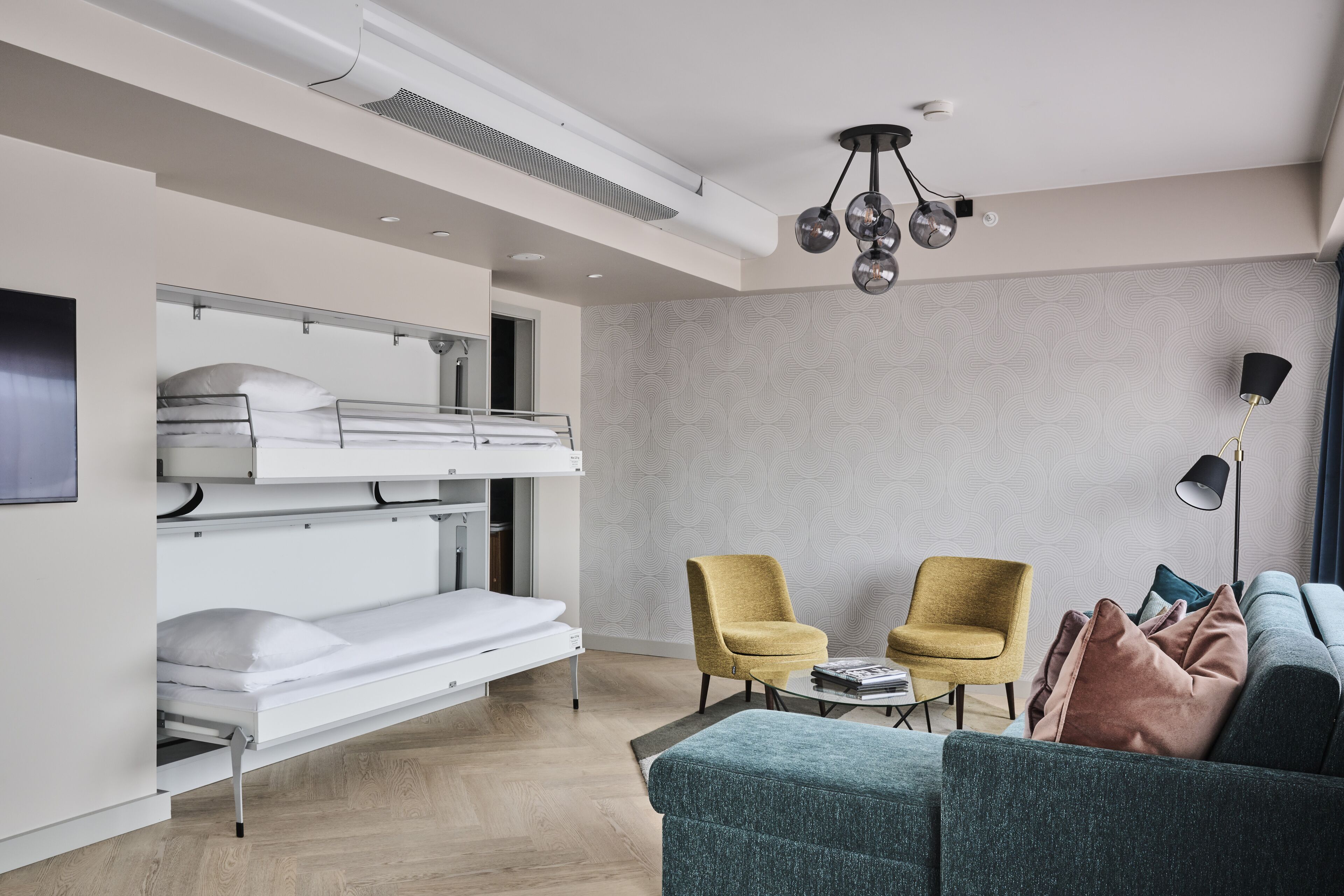 family room | premium bedding, pillow-top beds, minibar, in-room safe