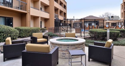 Courtyard by Marriott Dallas Northwest