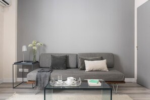 Phòng đôi Executive | Bộ đồ giường cao cấp, chăn bông, minibar, két bảo mật tại phòng 