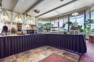 Free daily self-serve breakfast