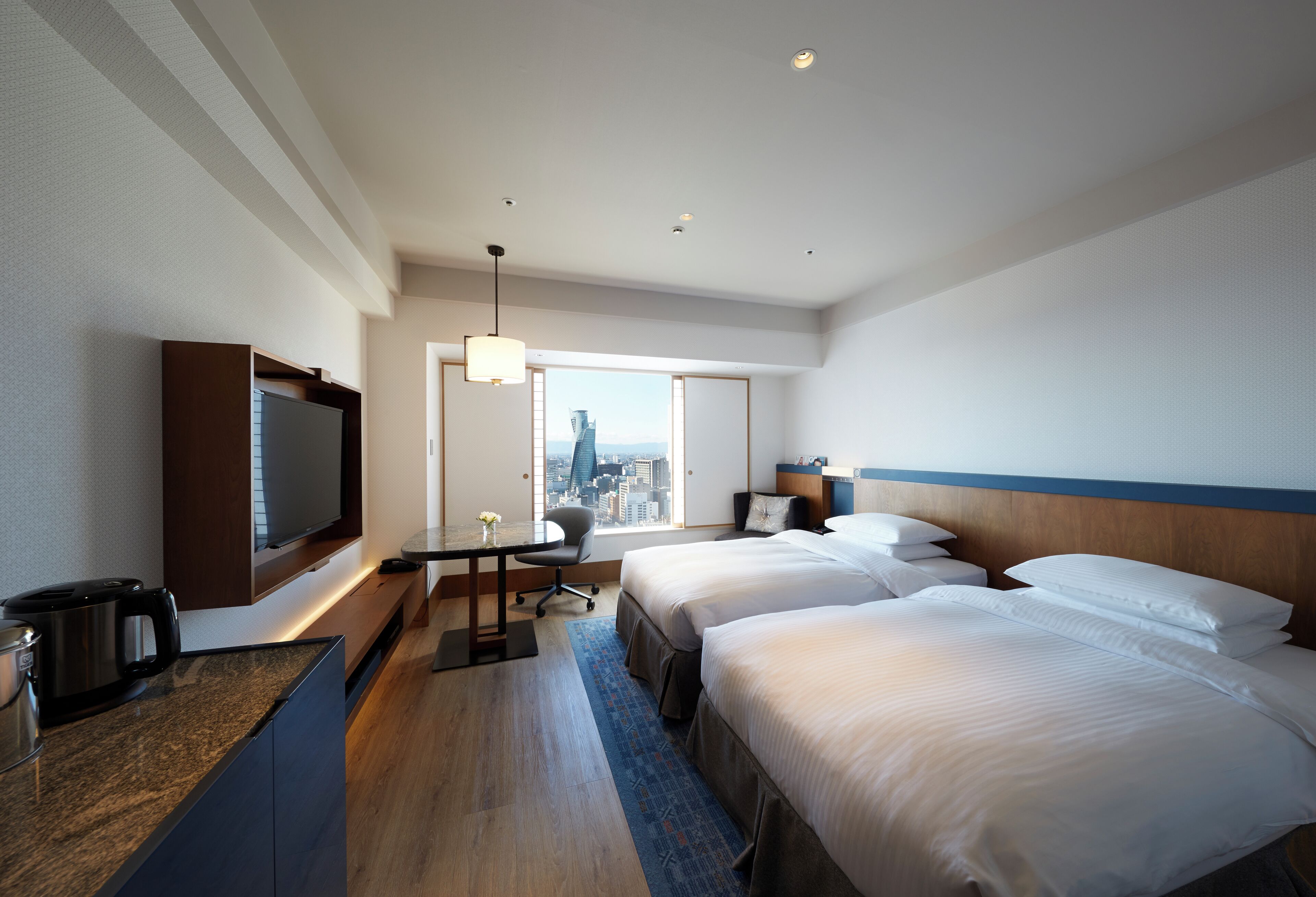 Habitación ejecutiva con 2 camas individuales (Premium) | Edredón, caja de seguridad en la habitación y escritorio 