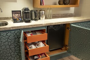 King Executive Suite | Private kitchen