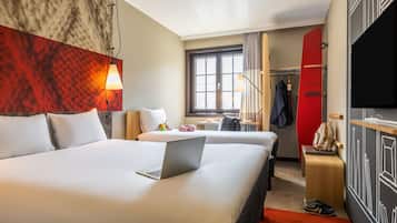 Standard Triple Room | Desk, soundproofing, iron/ironing board, free WiFi