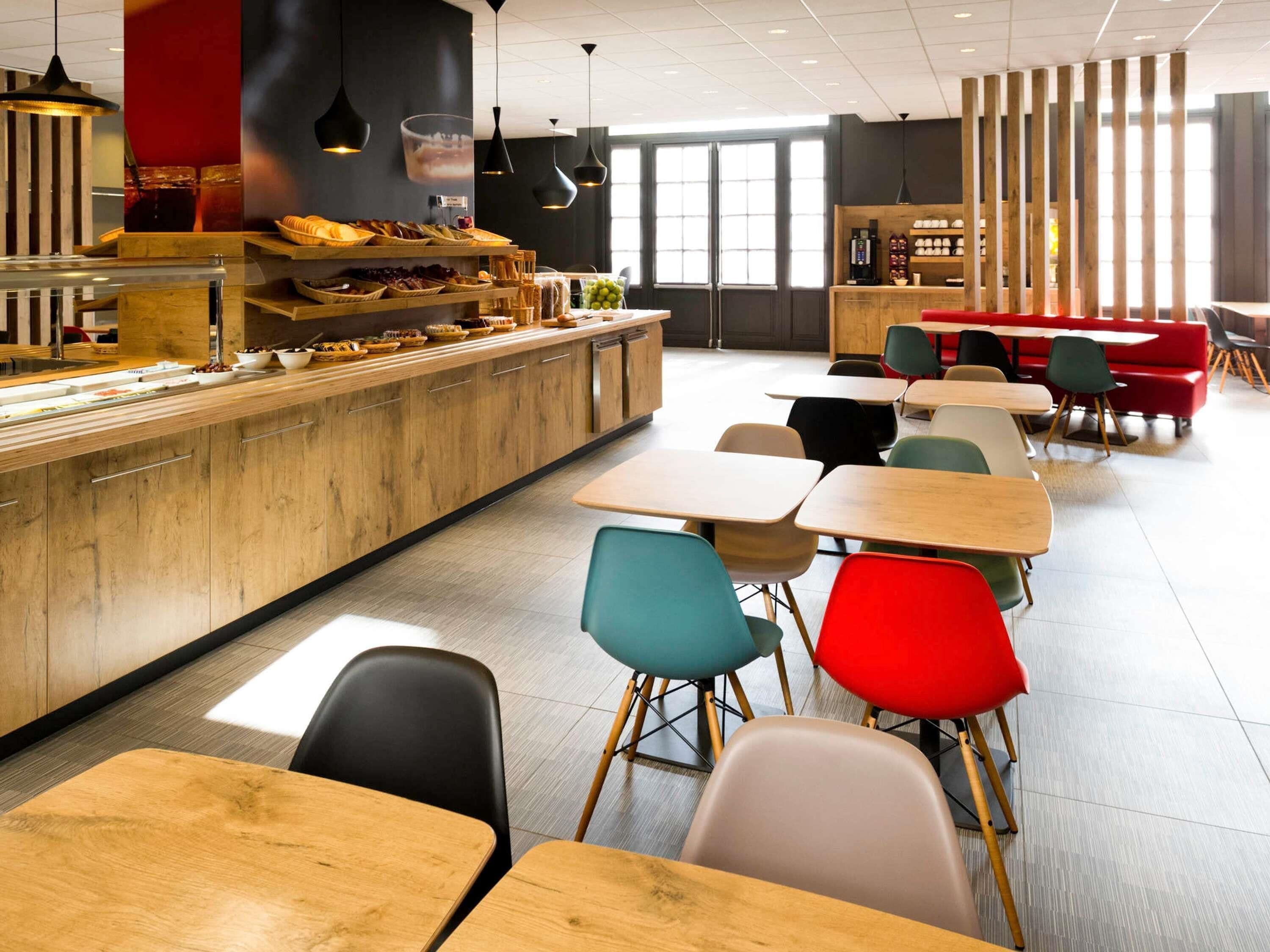 Daily buffet breakfast (EUR 20 per person)