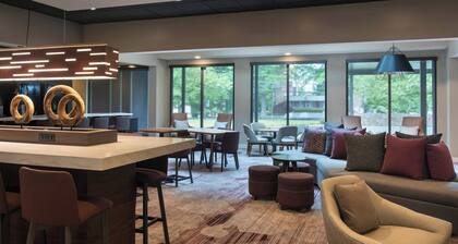 Courtyard by Marriott Lincroft Red Bank