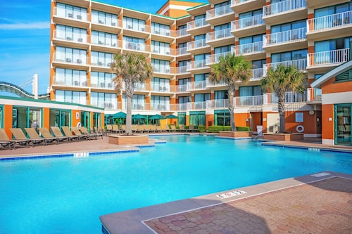 Holiday Inn & Suites Virginia Beach North Beach by IHG