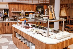 Daily buffet breakfast (EUR 17 per person)