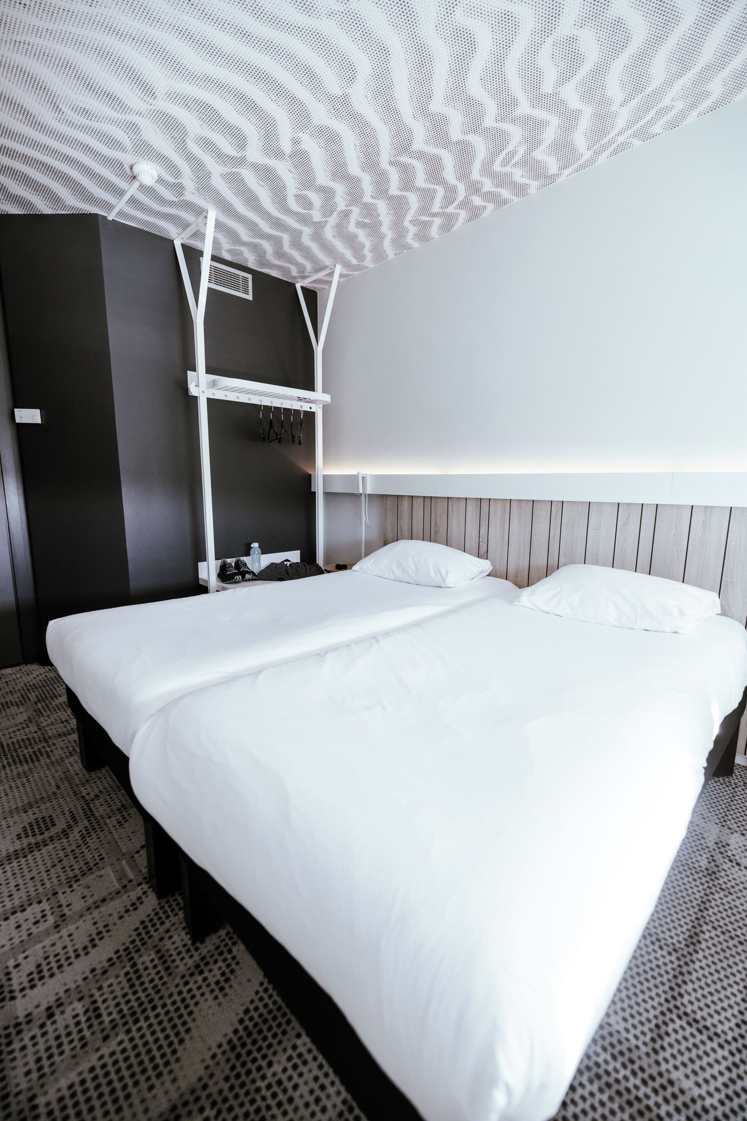 room, 2 single beds | premium bedding, in-room safe, desk, blackout curtains