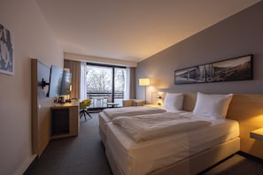 Superior-Doppelzimmer | Allergikerbettwaren, Zimmersafe, Schreibtisch