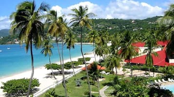 ビーチ、白砂、ビーチタオル、ウィンドサーフィン