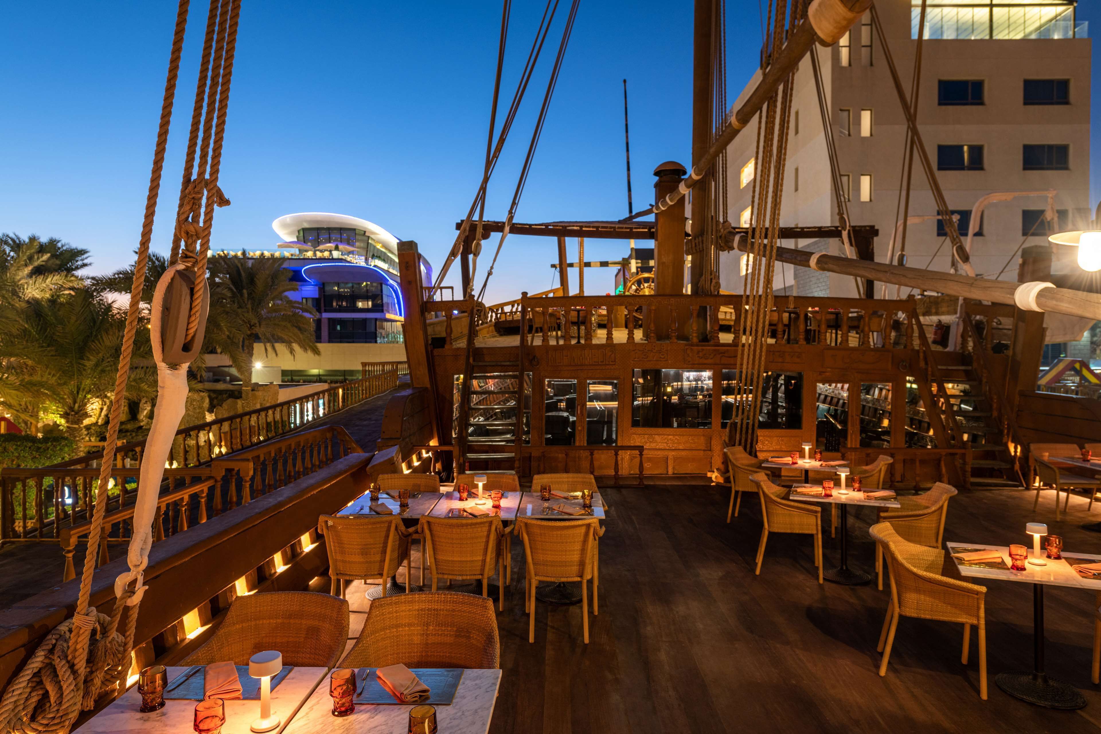 Photo - Radisson Blu Hotel, Kuwait