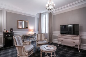 Double Deluxe Room - side street view | Premium bedding, in-room safe, individually decorated