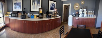 Free daily continental breakfast