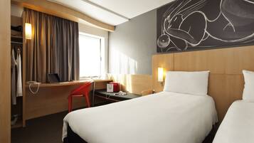 Twin Room, 2 Twin Beds | Desk, iron/ironing board, free cribs/infant beds, free WiFi