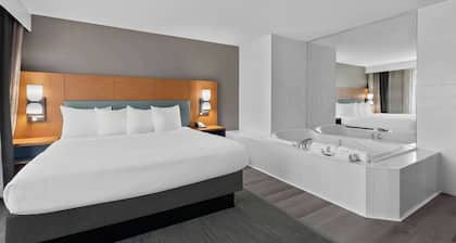 Country Inn & Suites by Radisson, Coon Rapids, MN