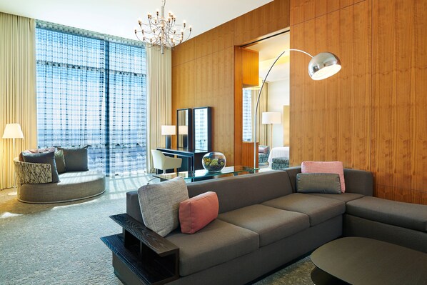 32-inch TV with cable channels, pay movies - The Westin Galleria Dallas (Dallas)