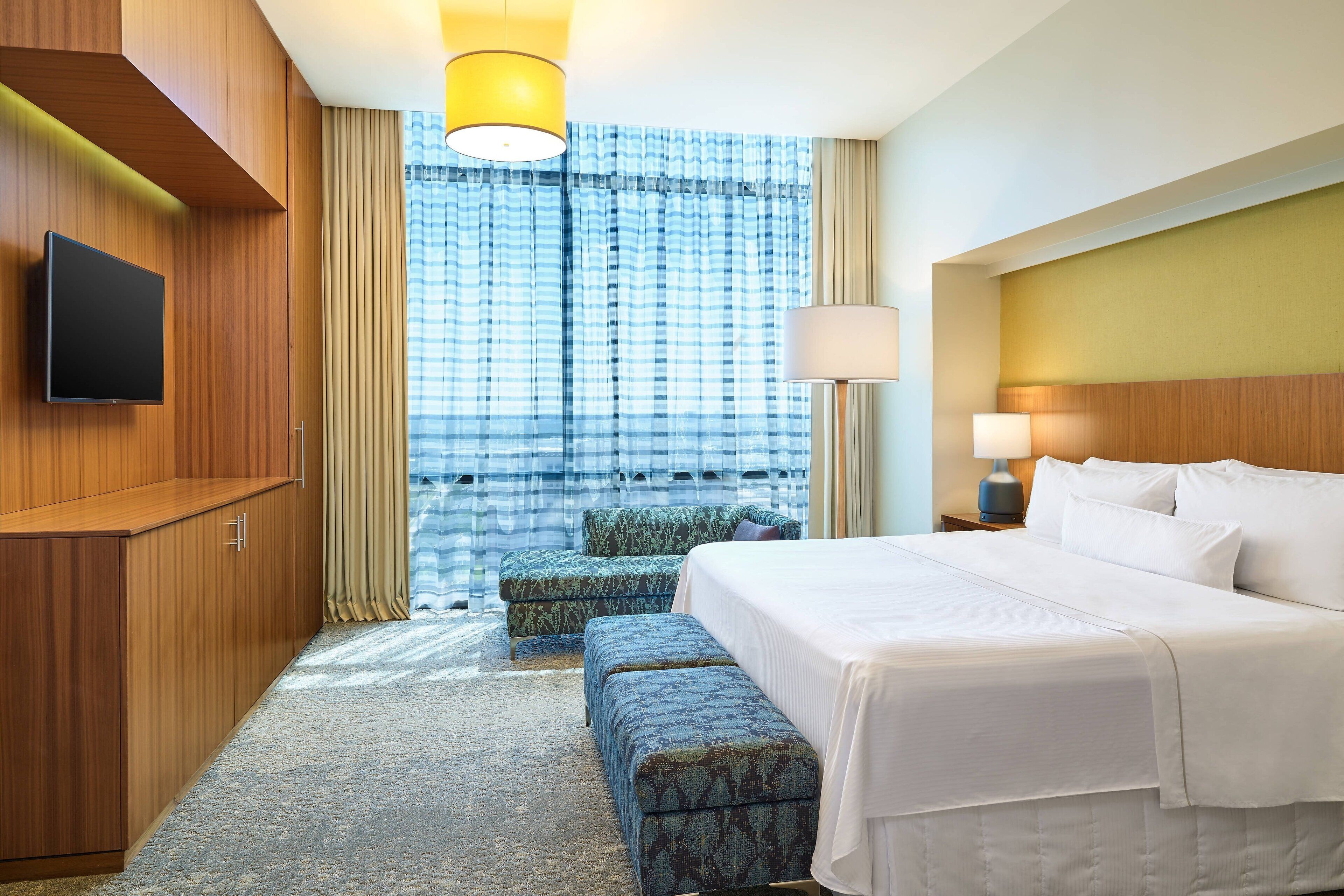 1 bedroom, premium bedding, pillow-top beds, minibar