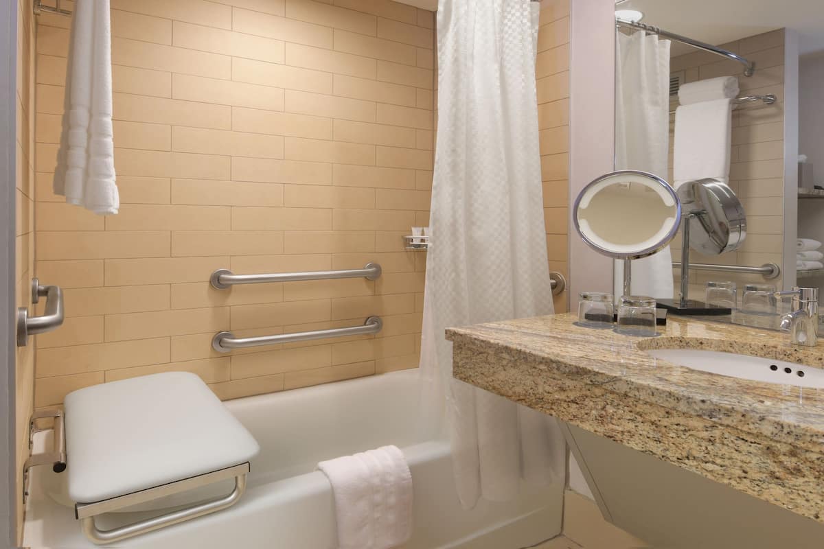 Free toiletries, hair dryer, bathrobes, towels