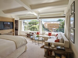 Penthouse (Bellavista Suite) | Premium bedding, pillowtop beds, minibar, in-room safe - Hotel Eden - Dorchester Collection (Rome)