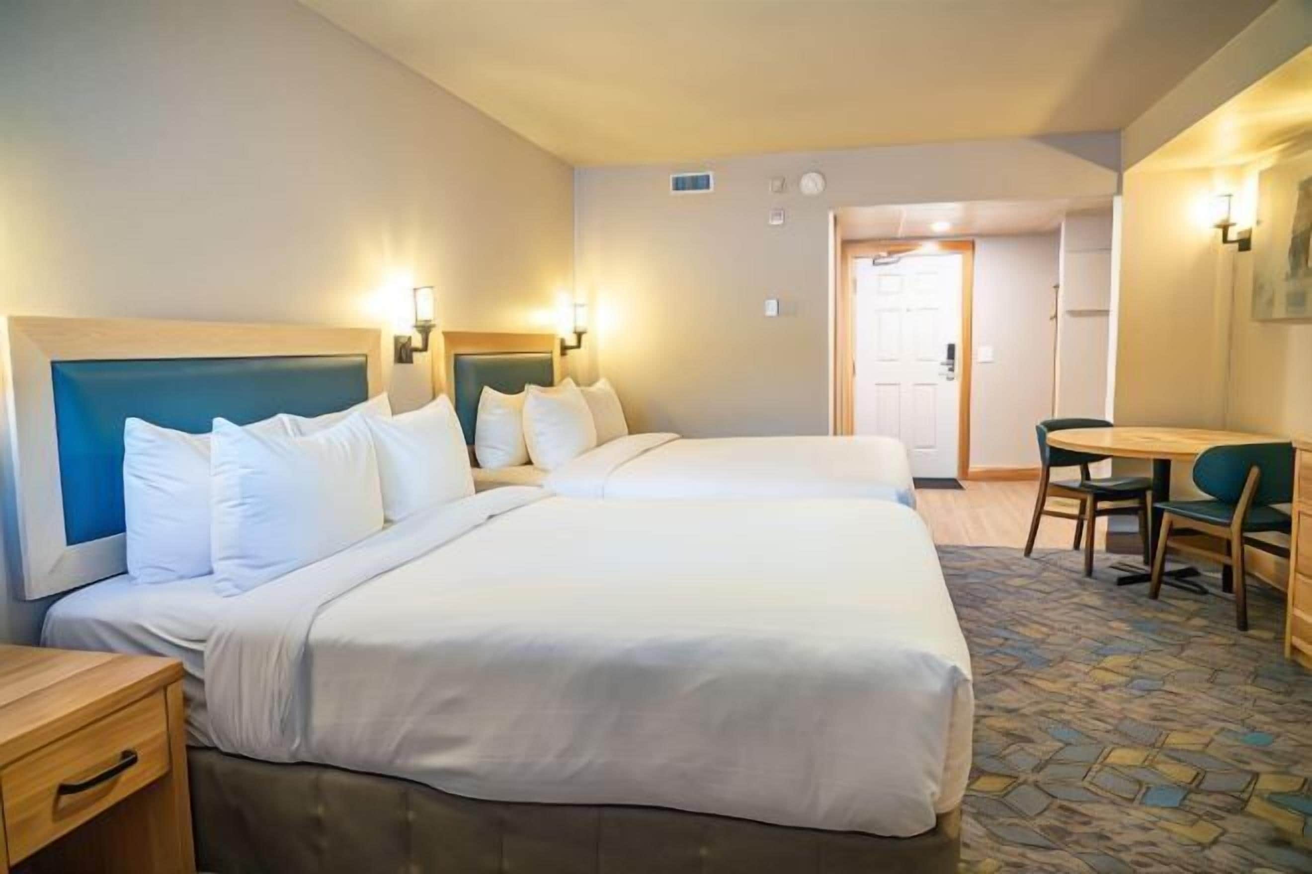 Ropa de cama hipoalergénica y cortinas opacas