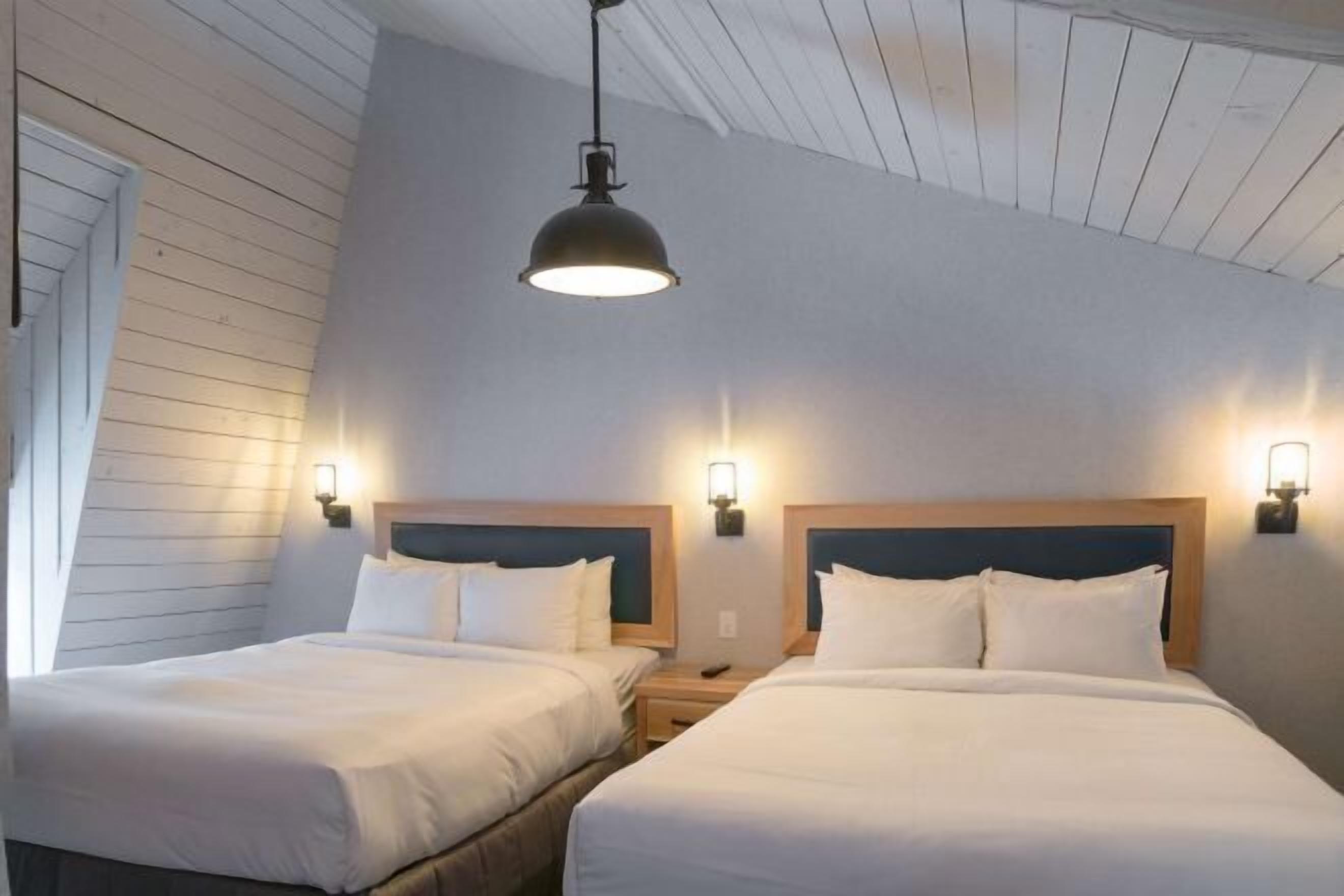 Ropa de cama hipoalergénica y cortinas opacas