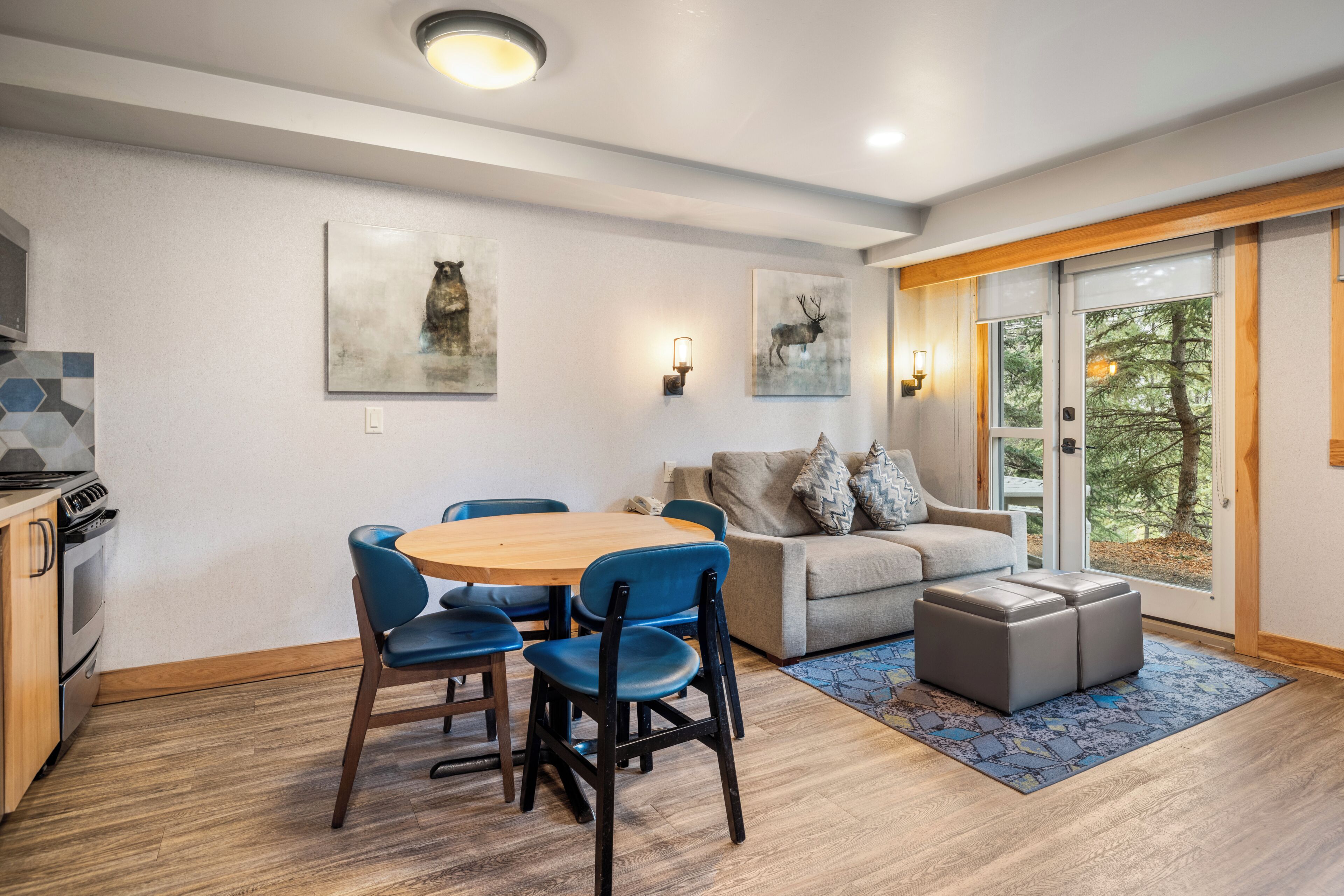 Photo - Tunnel Mountain Resort