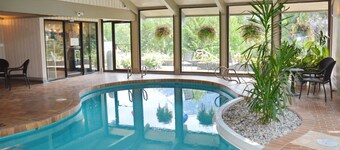 Tunnel Mountain Resort