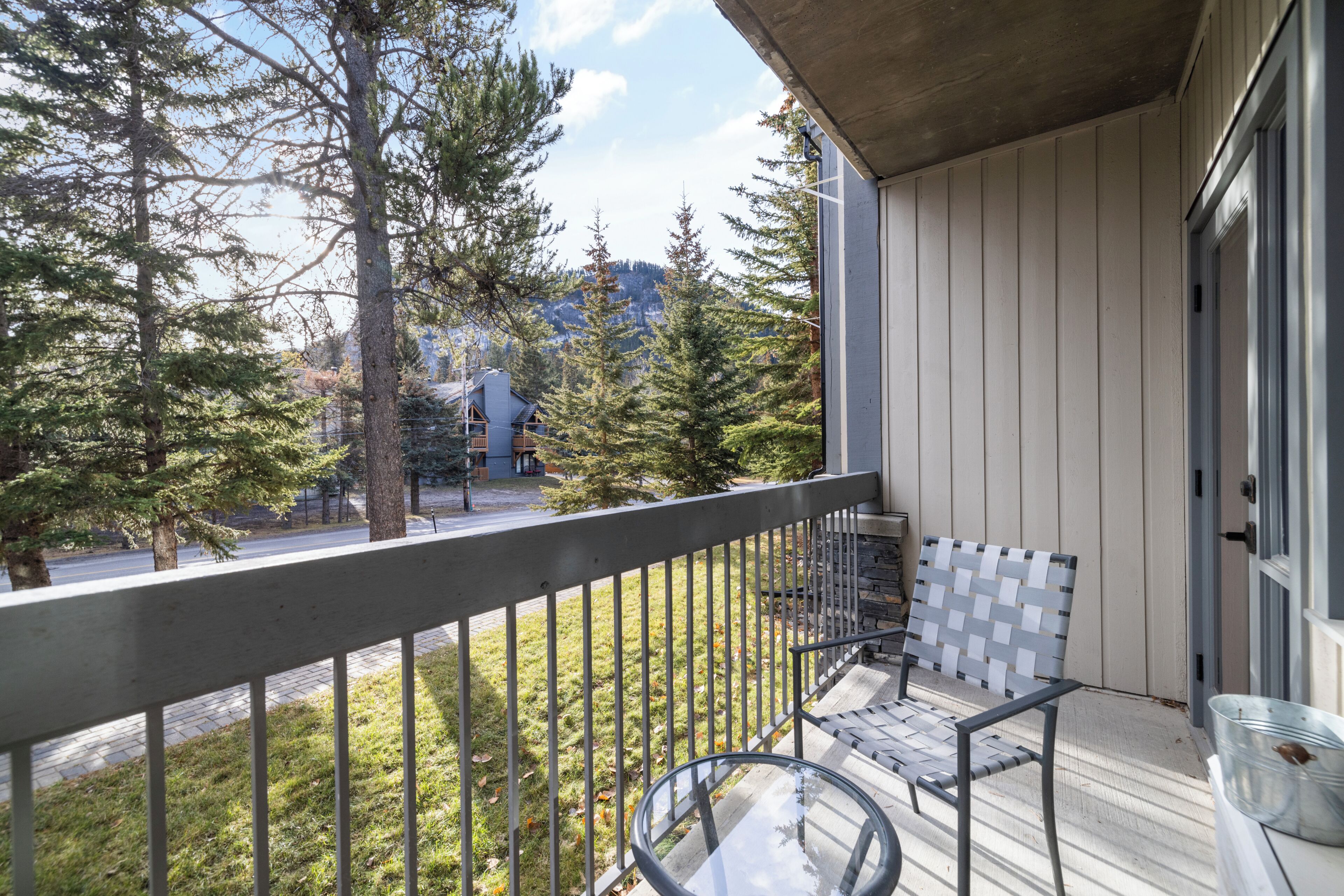Suite superior, varias camas | Vista del balcón