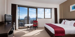 In-room safe, desk, laptop workspace, blackout drapes